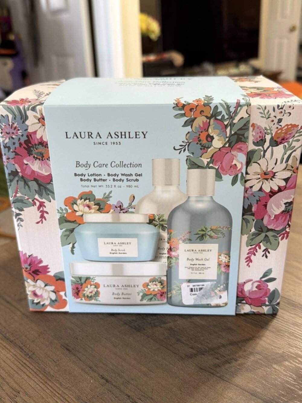 Laura Ashley English Garden Body Care Collection 4 Piece Bath & Body Set - NIB